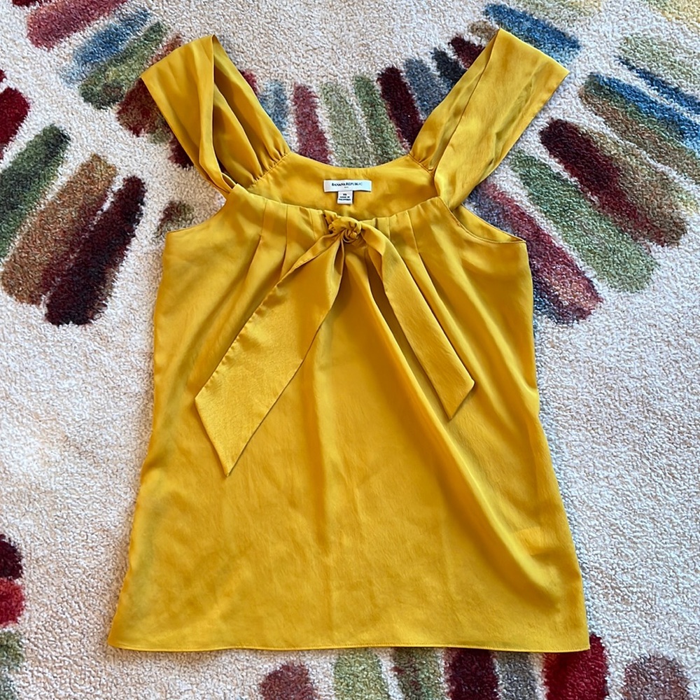 Banana Republic Mustard tank top blouse
